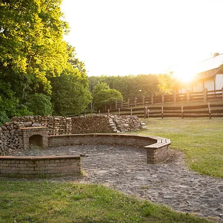 Siedlisko Domkowo * Gierzwald